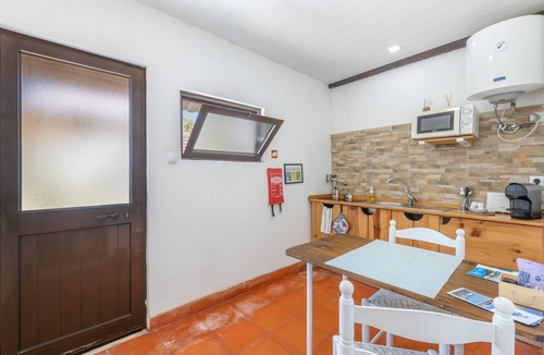Barreiro Apartment | Vila Natura – Secret Retreat S5 with Shared Terrace & Garden, Wi-Fi