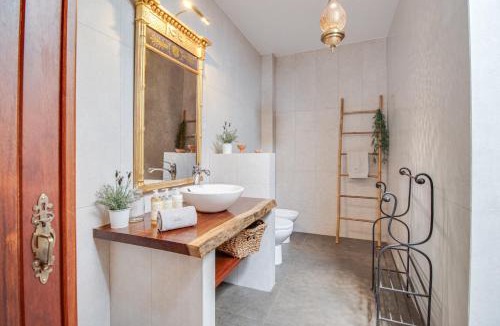Pera House | Vila Vintage Beach 3,5km Pool AC WiFi Billiard