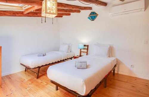 Pera House | Vila Vintage Beach 3,5km Pool AC WiFi Billiard