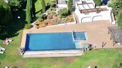 Aldeia do Golfe Villa | Vilamoura Club Villa 3 With Pool by Homing