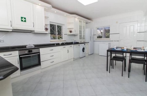 Quarteira Villa | Vilamoura Golf Mansion by Stay ici