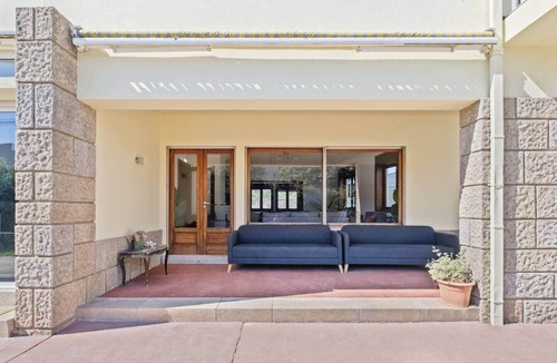 Santa Marinha House | Villa 7BR/7BA with Pool & Backyard Prime Location!