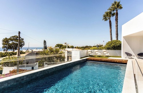 Almadena House | Villa 911 · Black Rock Cliff Luxury,privacy & distinctive views in Praia da Luz