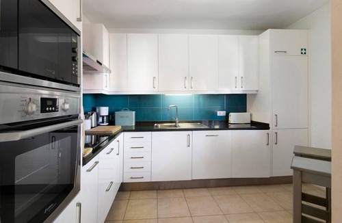 Vale do Lobo Villa | Villa 'Allan' with Sea View, Wi-Fi, and Air Conditioning