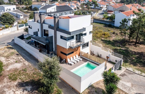 Corroios Villa | Villa Amar o Sol - Beautiful Holiday Villa by Allure Villas