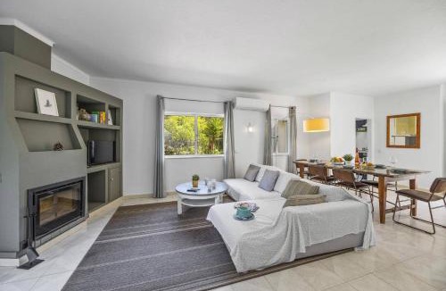 Caramujeira Villa | Villa Amoreira by Villa Plus