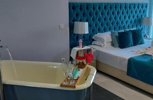 Vila de Rei Hotel | Villa B Suites and Rooms