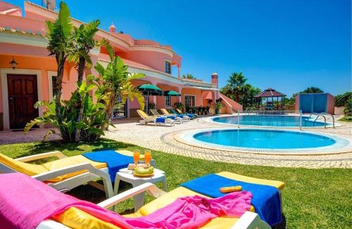 Porches Villa | Villa Belo Horizonte by Villa Plus