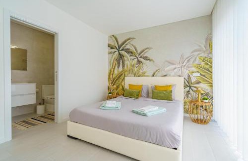 Atalaia Villa | Villa Bianca with jacuzzi and private swimming pool