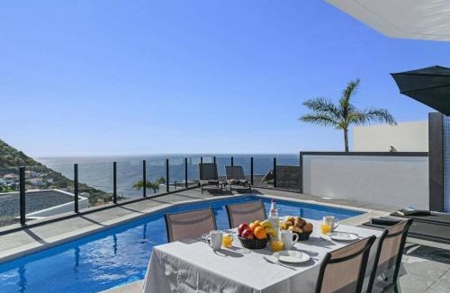 Arco da Calheta Villa | Villa Calheta Charm by Villa Plus