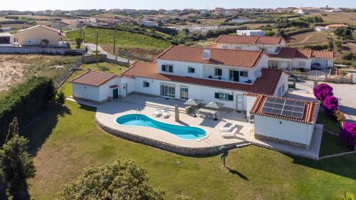 Ribamar Villa | Villa Casa Branca - with Private Pool & Big Garden