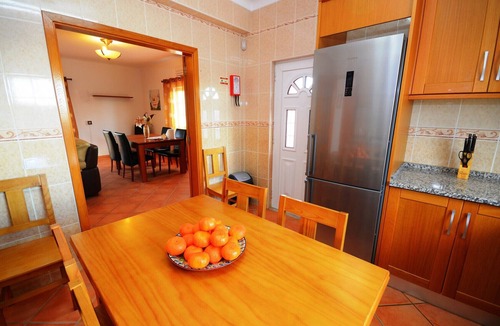 Monte Raposo Villa | Villa Casa das Amendoeiras, a lovely 4 bedroom villa with private pool