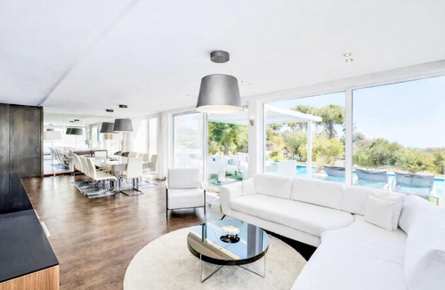 Estoi Villa | Villa Casa do Lago by Interhome