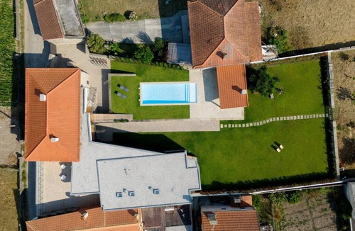 Castelo do Neiva Villa | Villa 'Casa Do Avô' with Sea View, Private Pool and Wi-Fi
