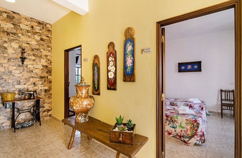 Martim Longo Villa | Villa 'Casa Dos Jotas' with Private Pool, Wi-Fi and Air Conditioning