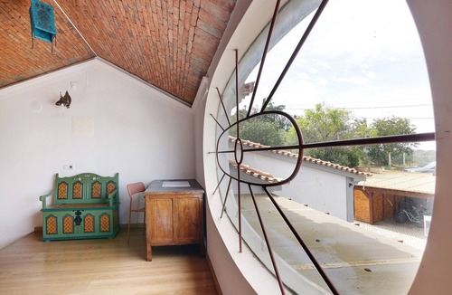 Campina Villa | Villa 'Casa Miradouro' with Sea View, Shared Pool and Air Conditioning