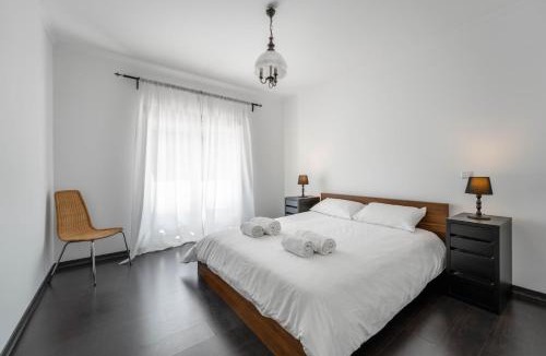 Caldas da Rainha Villa | Villa Castellino - Perfect Family Holiday Retreat