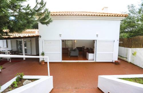 Charneca de Caparica e Sobreda Villa | Villa Cuca
