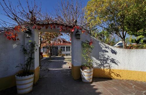 Santa Maria e Sao Miguel House | Villa das Rosas