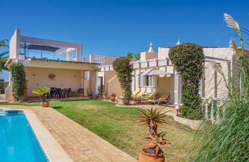 Estombar Villa | Villa do Farol