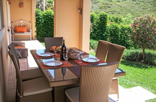 Colinas Verdes House | Villa do Paraiso by Interhome