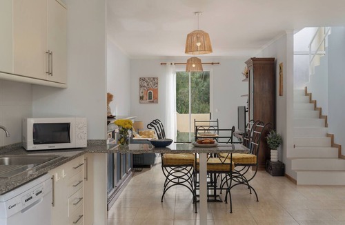 Pedras Pretas House | Villa Dragoeiro – Tranquility in Porto Santo