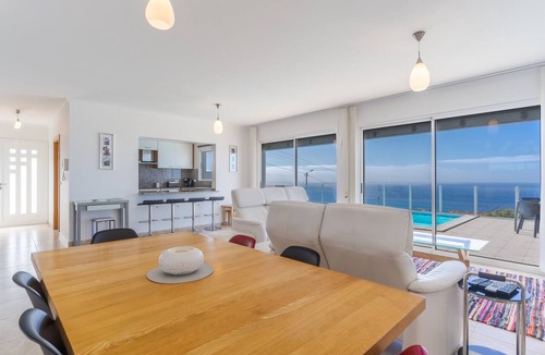 Estreito da Calheta Villa | Villa ElDoMar Heated Pool and Barbecue