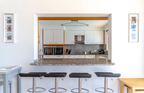 Estreito da Calheta Villa | Villa ElDoMar Heated Pool and Barbecue