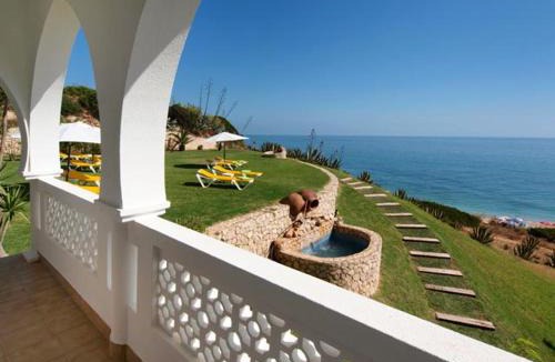 Porto de Mos Villa | Villa Esmeralda