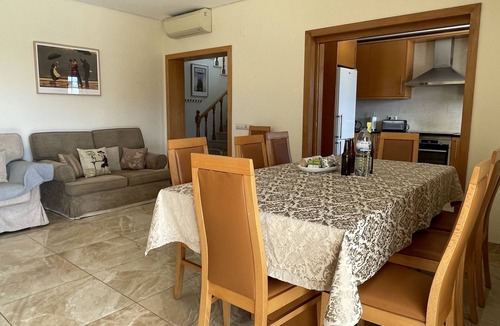 Branqueira Villa | Villa Estrelicia, Albufeira. A/C Quality, Very Private, 5 Bedroom Luxury Villa. For 10-12 persons