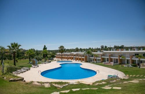 Mosqueira Apartment | Villa facing the pool by Algarve Dream Holiday