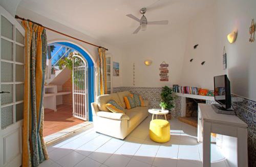 Alpouvar Villa | Villa Fernandes by Interhome