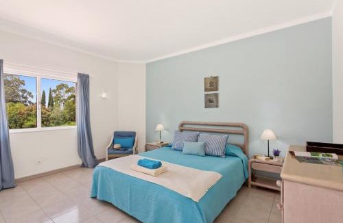 Caramujeira Villa | Villa Figueiras by Villa Plus