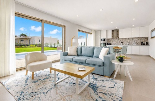 Nadadouro Villa | Villa Flamingo - BY SCH