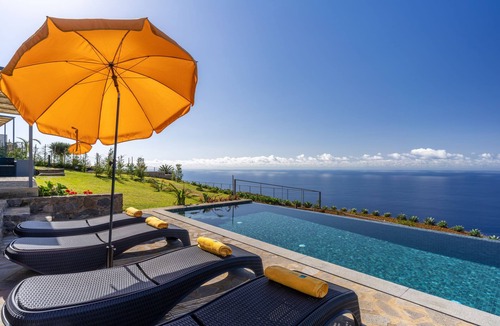 Prazeres House | Villa Flora Calheta Sunset & Ocean Views