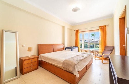 Vila do Conde Villa | Villa Gale Grande - bright airy property with a private pool