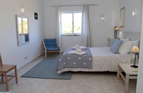 Caramujeira Villa | Villa Givone - snooker, ping pong, heatpool