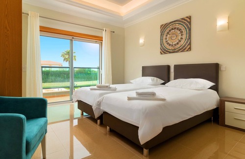 Atalaia House | Villa Golf Boavista Pool