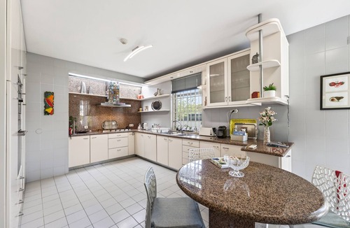 Quarteira Villa | Villa Golf View | 5 bedrooms | Pinhal Golf Course | Vilamoura