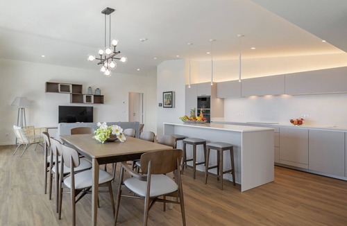 Monte Villa | Villa Grandview by Villa Plus