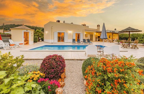 Espargal Villa | Villa Karibou with Fruit Garden and Private Pool