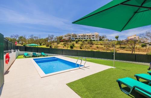 Urbanizacao dos Calicos House | Villa Krishan Albufeira - Private Pool
