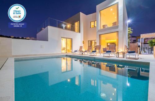 Albufeira Villa | Villa Laura - Piscina aquecível e BBQ, perto da marina - Albufeira