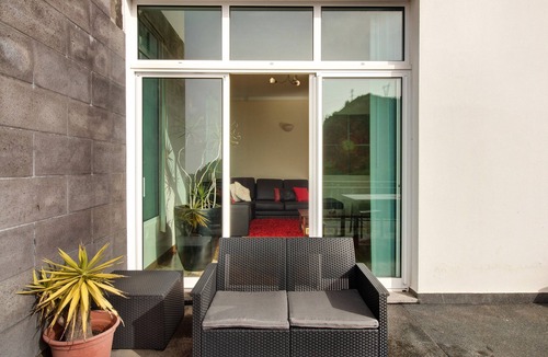Campanario House | Villa Liliana Holiday Home – Sea View, Terrace & 3 Balconies in Madeira
