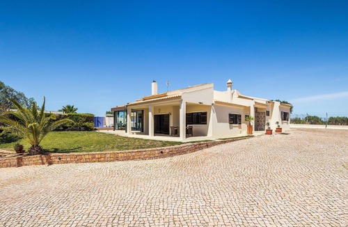 Albufeira Villa | Villa Loendros OCV - Private Pool and Garden