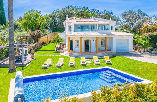 Vale Judeu Villa | Villa Los Angeles - Piscina Aquecível e BBQ - Boliqueime, Loulé
