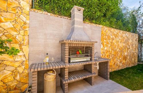 Vale Judeu Villa | Villa Los Angeles - Piscina Aquecível e BBQ - Boliqueime, Loulé