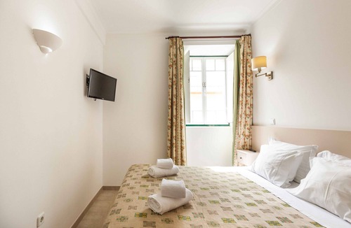 Vila Real Santo Antonio House | Villa Marquez