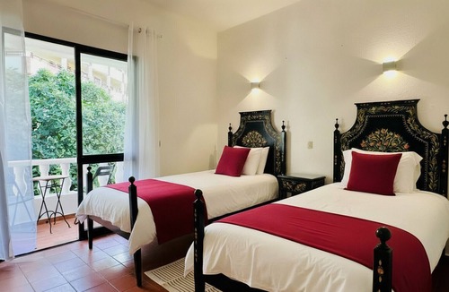 Vilamoura Ski Chalet | Villa Maria Cecília