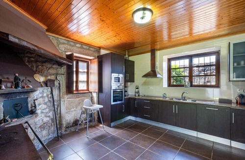 Barcelos Ski Chalet | Villa Martim Refuge by Sé Apartments